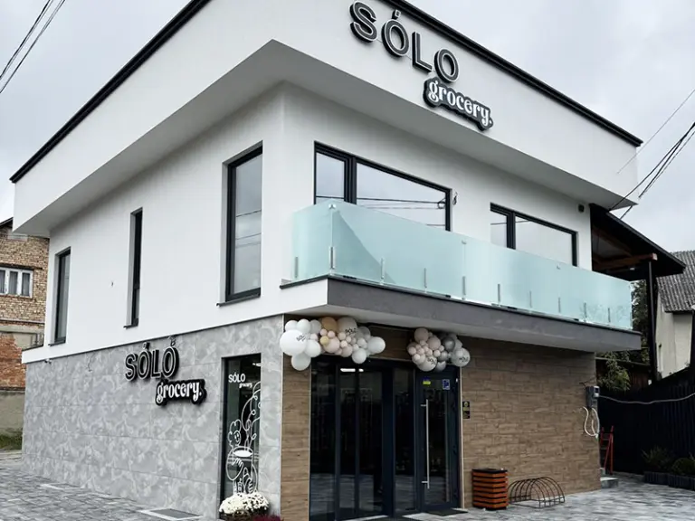 "Solo grocery"